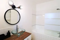 Salle de bain du studio L'écrin à vannes