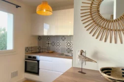 Décoration, studio en LCD : Glazik