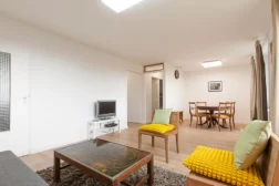 Vue du salon et de la salle à manger du logement Sainte-Annes à Sainte-D'auray