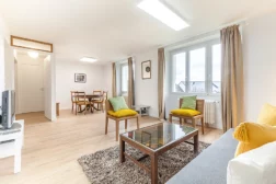Séjour et salle à manger du logement Ste-Anne à Ste-Anne-D'Auray