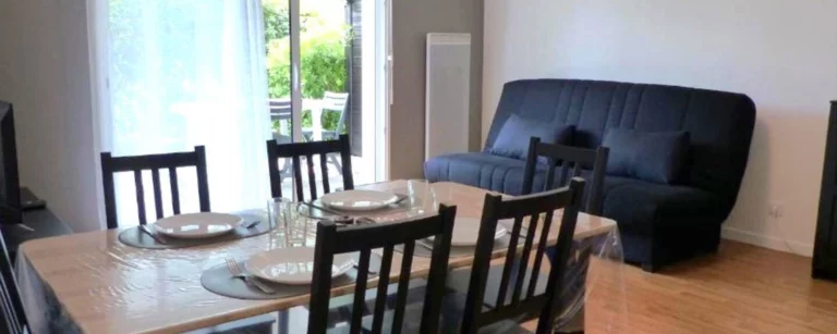 Salon et salle à manger du logement Ty Bihan à Séné